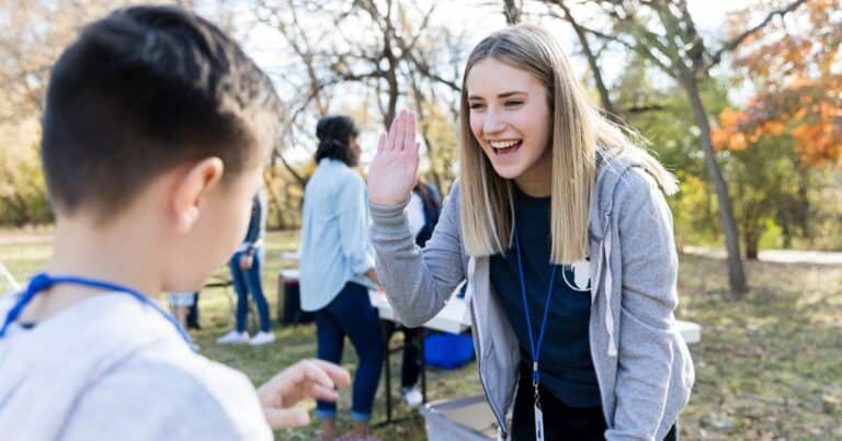 Bénévoles dans un groupe scout rôle et importance